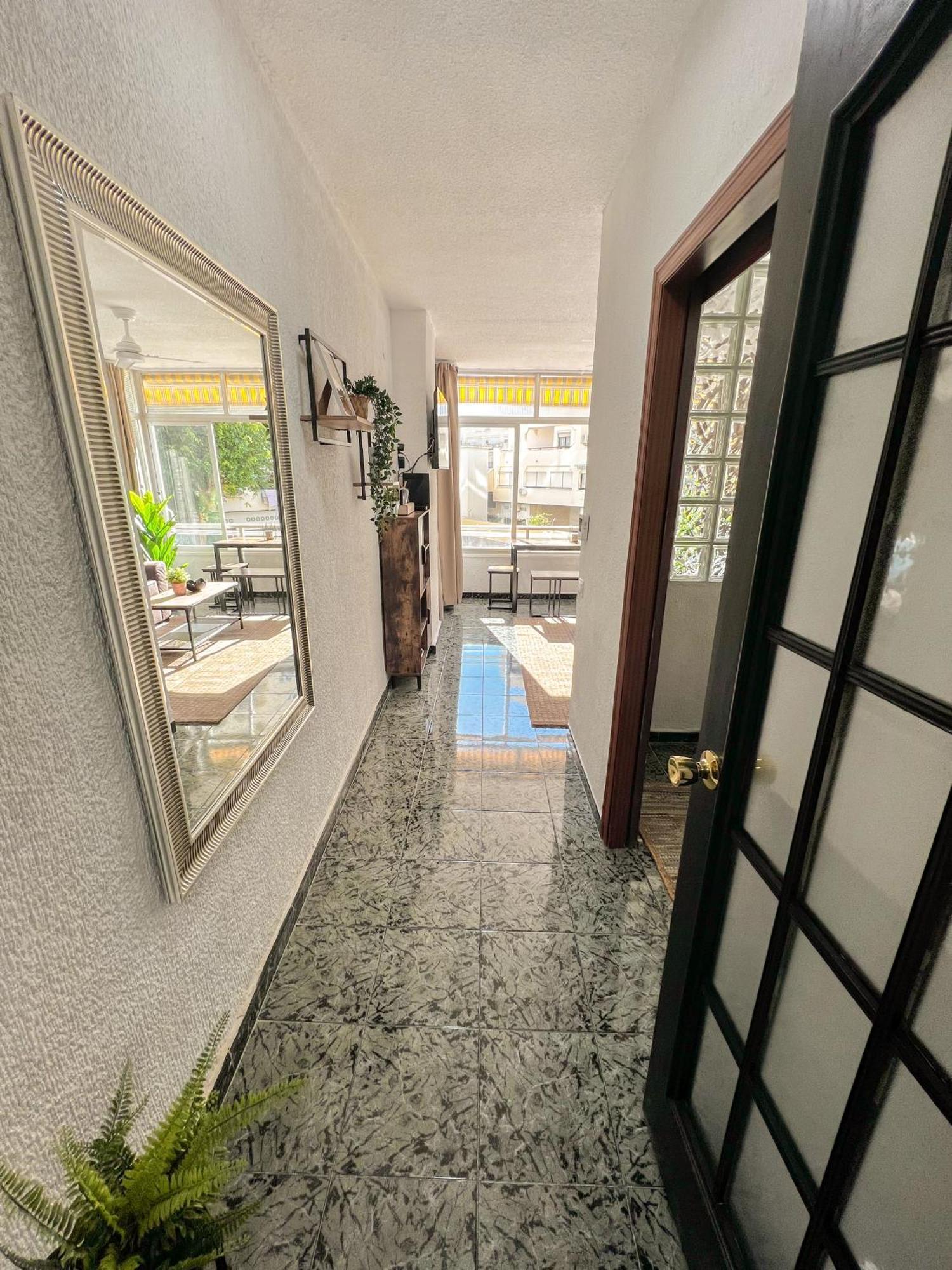 Cozy And Bright Flat With Pool Appartement Torremolinos Buitenkant foto