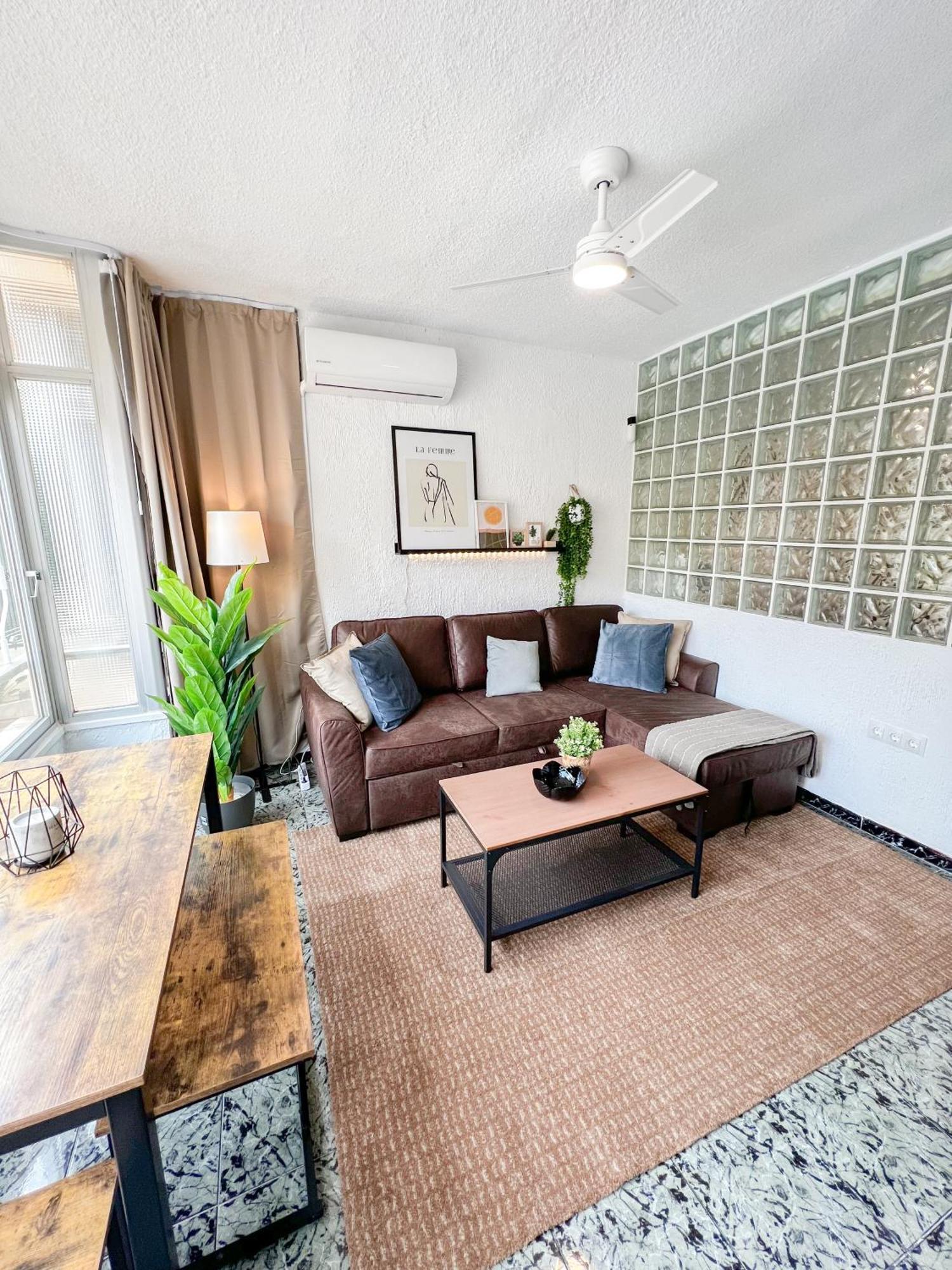 Cozy And Bright Flat With Pool Appartement Torremolinos Buitenkant foto