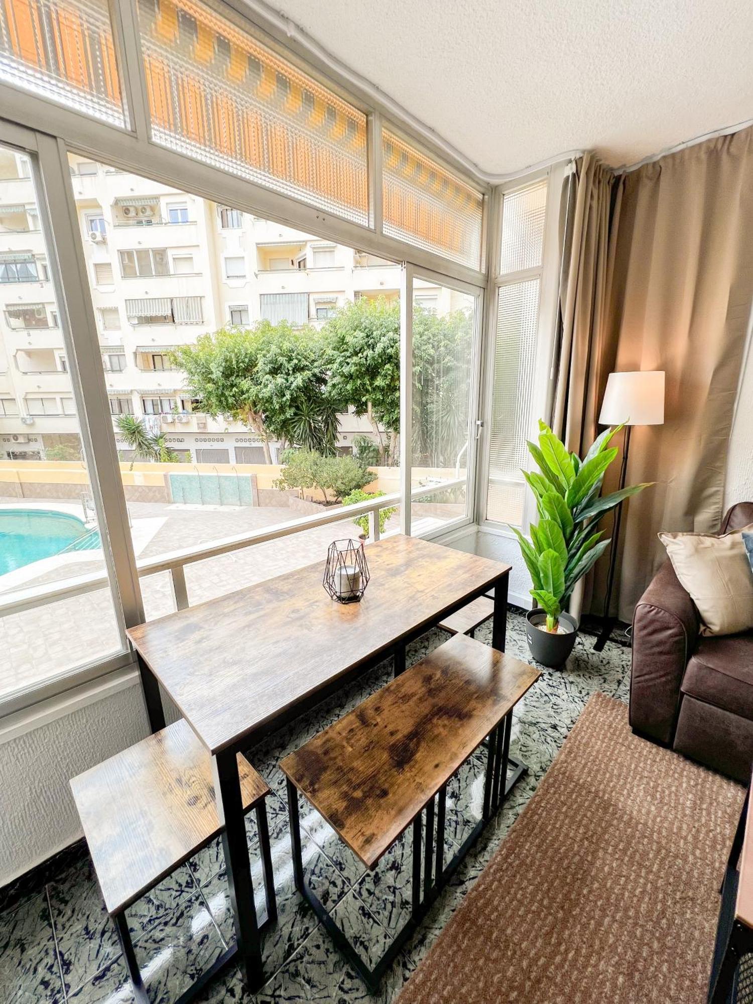 Cozy And Bright Flat With Pool Appartement Torremolinos Buitenkant foto