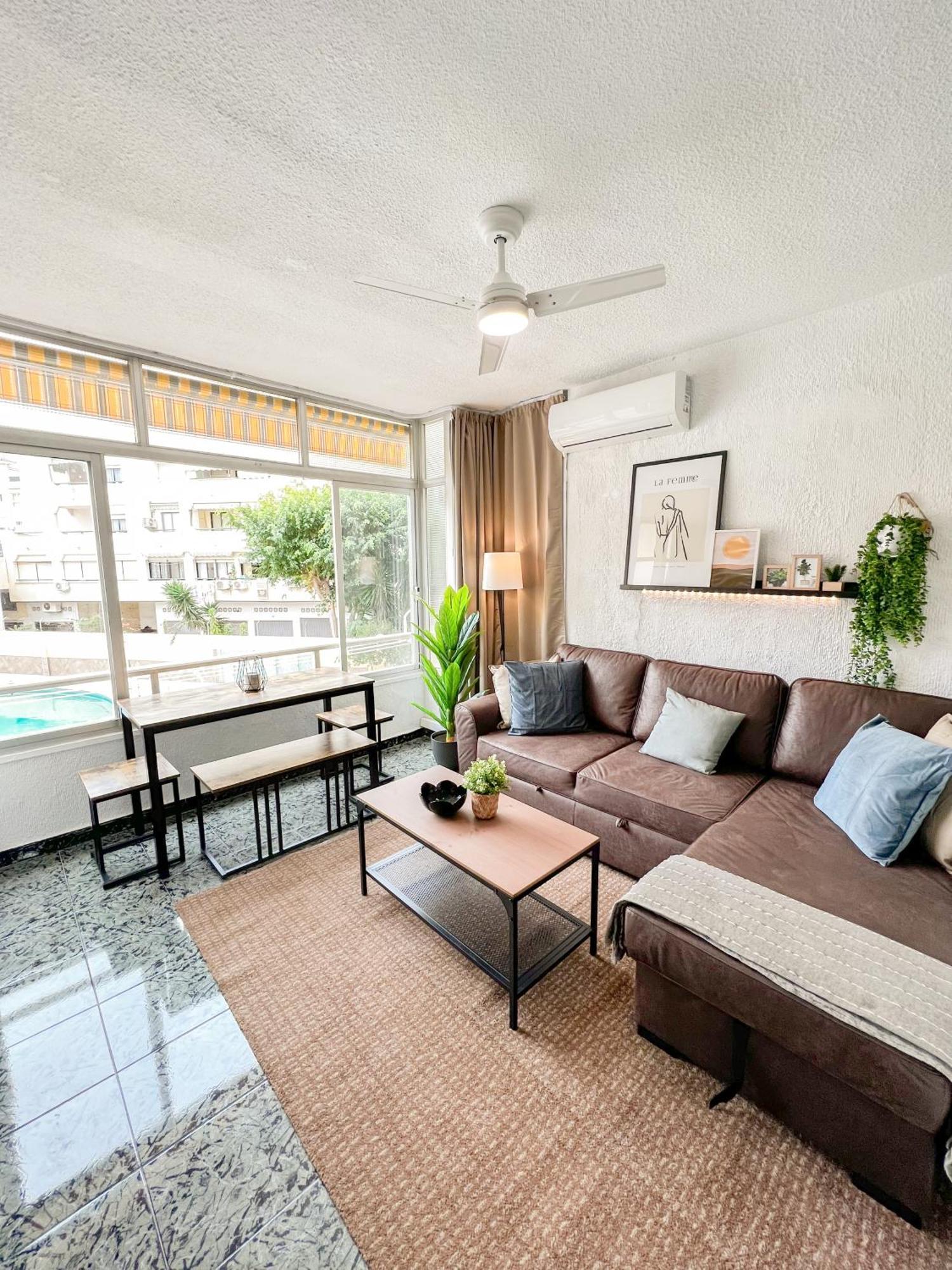 Cozy And Bright Flat With Pool Appartement Torremolinos Buitenkant foto