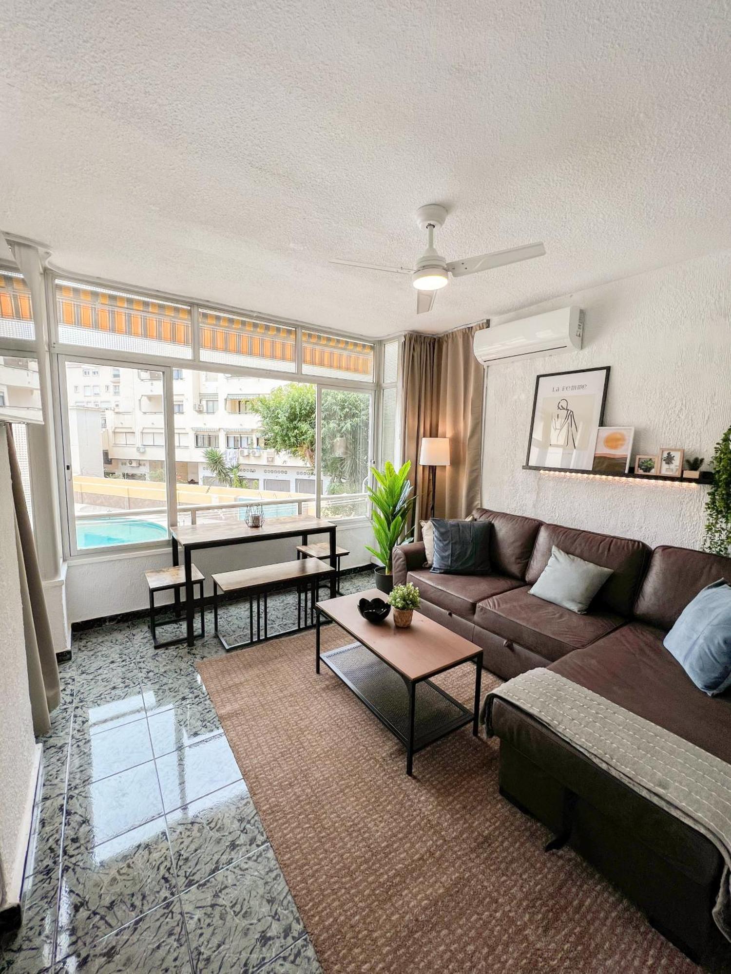 Cozy And Bright Flat With Pool Appartement Torremolinos Buitenkant foto