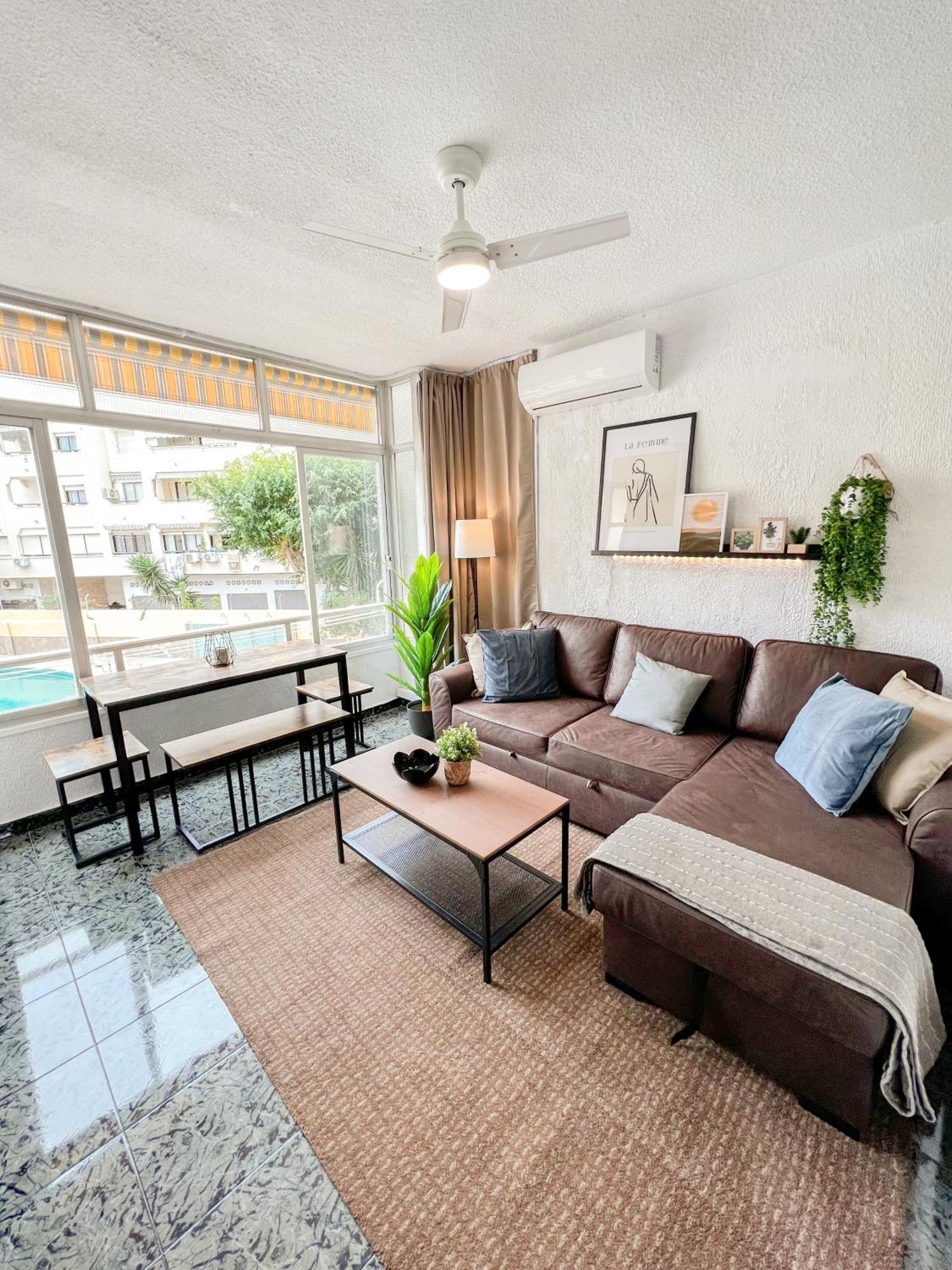 Cozy And Bright Flat With Pool Appartement Torremolinos Buitenkant foto